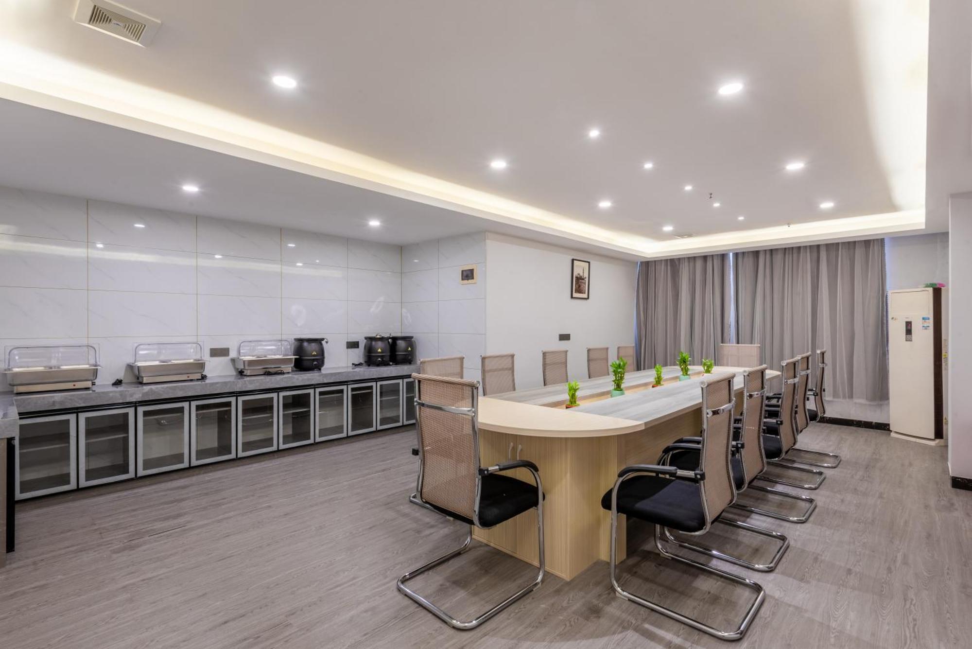 Huahang Hotel - Guangzhou Baiyun International Airport - Free Airport Shuttle Bus 외부 사진