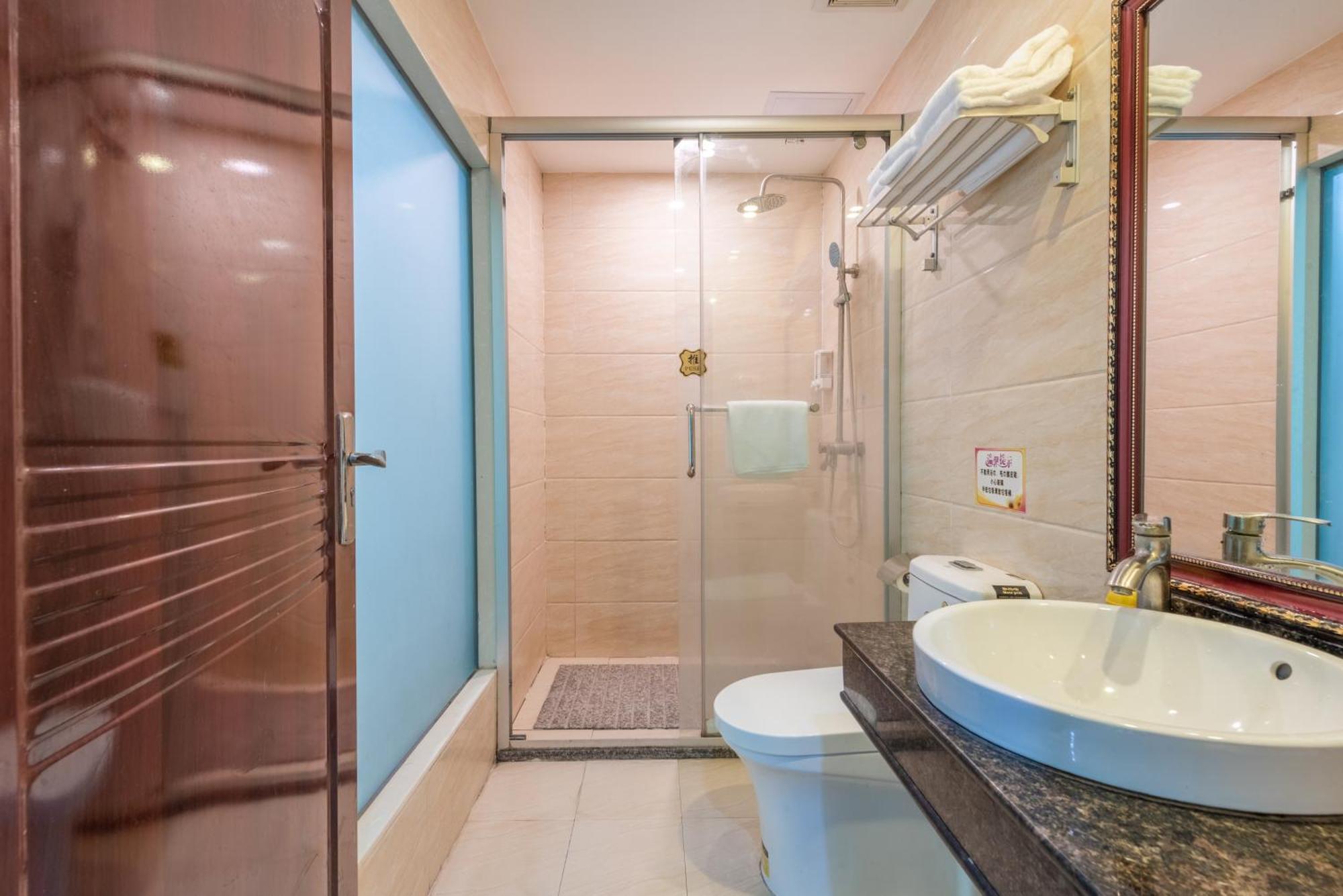 Huahang Hotel - Guangzhou Baiyun International Airport - Free Airport Shuttle Bus 외부 사진